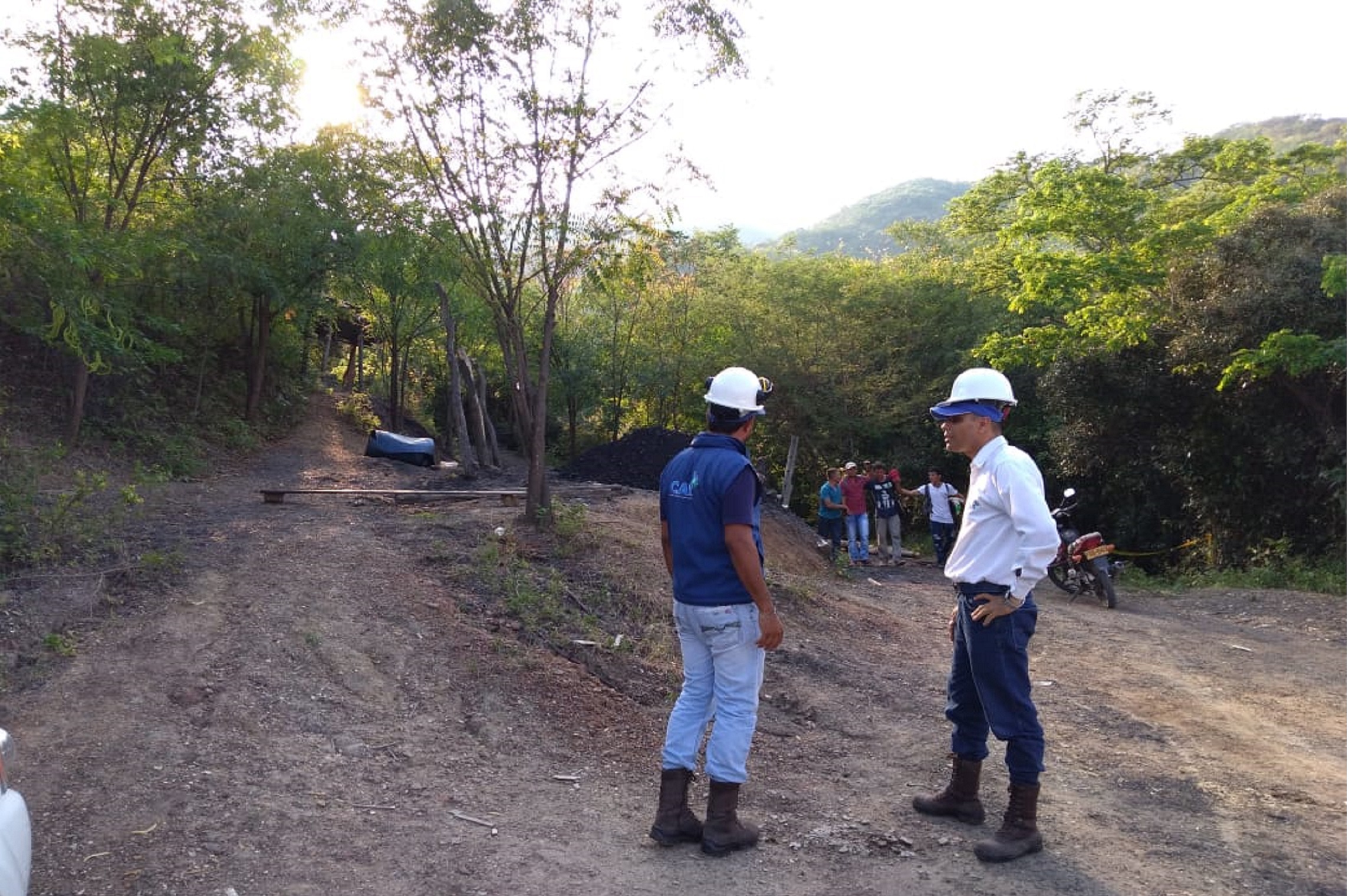 Ordenan cierre inmediato de mina que operaba de manera ilegal en Tocaima