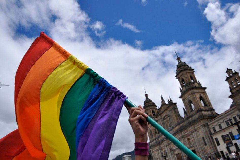 Desde Concejo piden al Papa intervenir para evitar aprobación de matrimonio gay