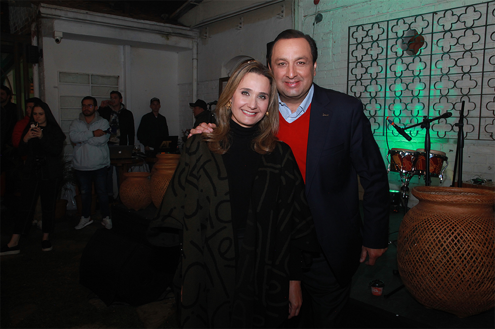 Hija de Jorge Alfredo Vargas e Inés María Zabaraín se lanza como cantante.