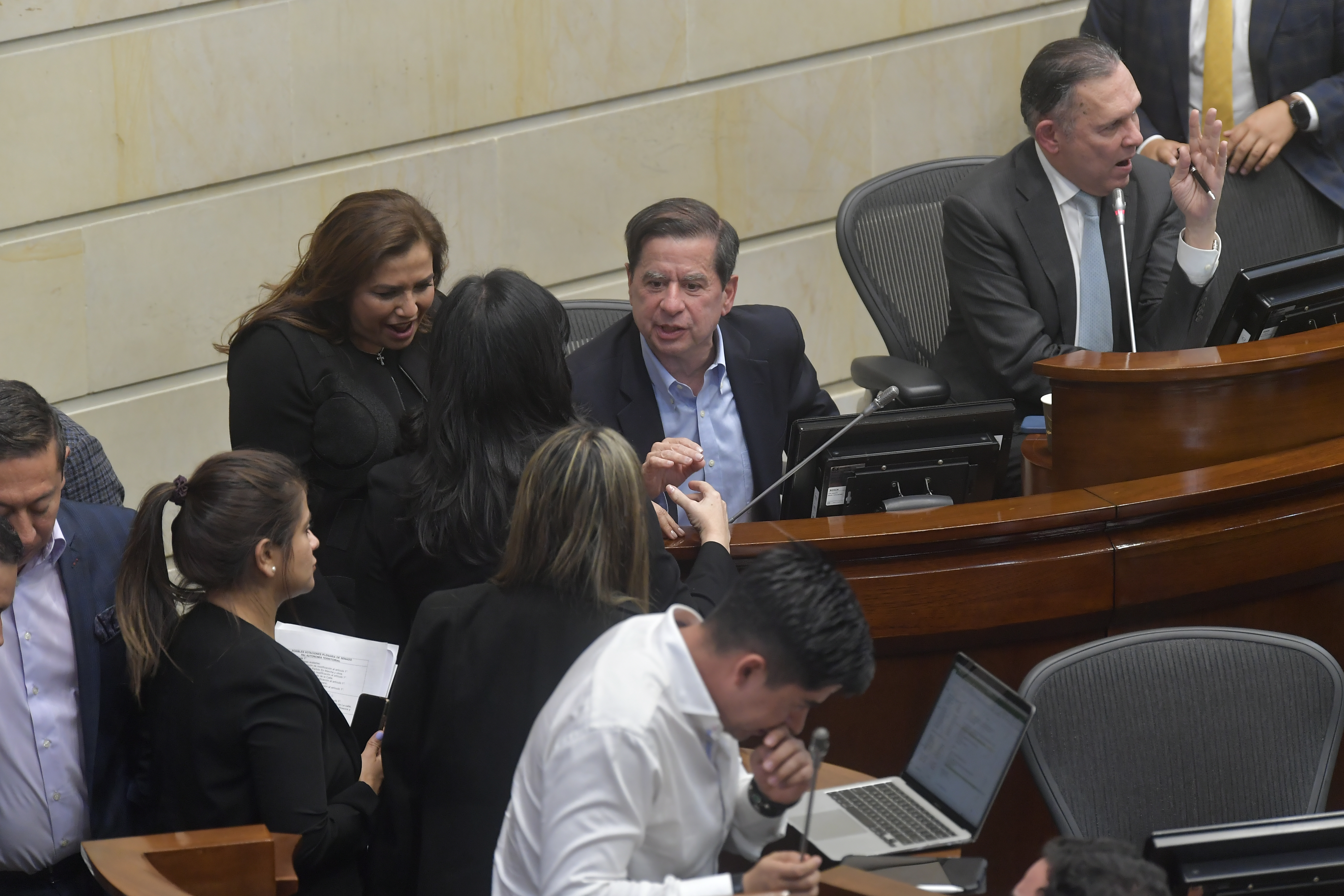 Sexto debate del acto legislativo, donde se aprobó el aumento de las transferencias al Sistema General de Participaciones en la plenaria del Senado.