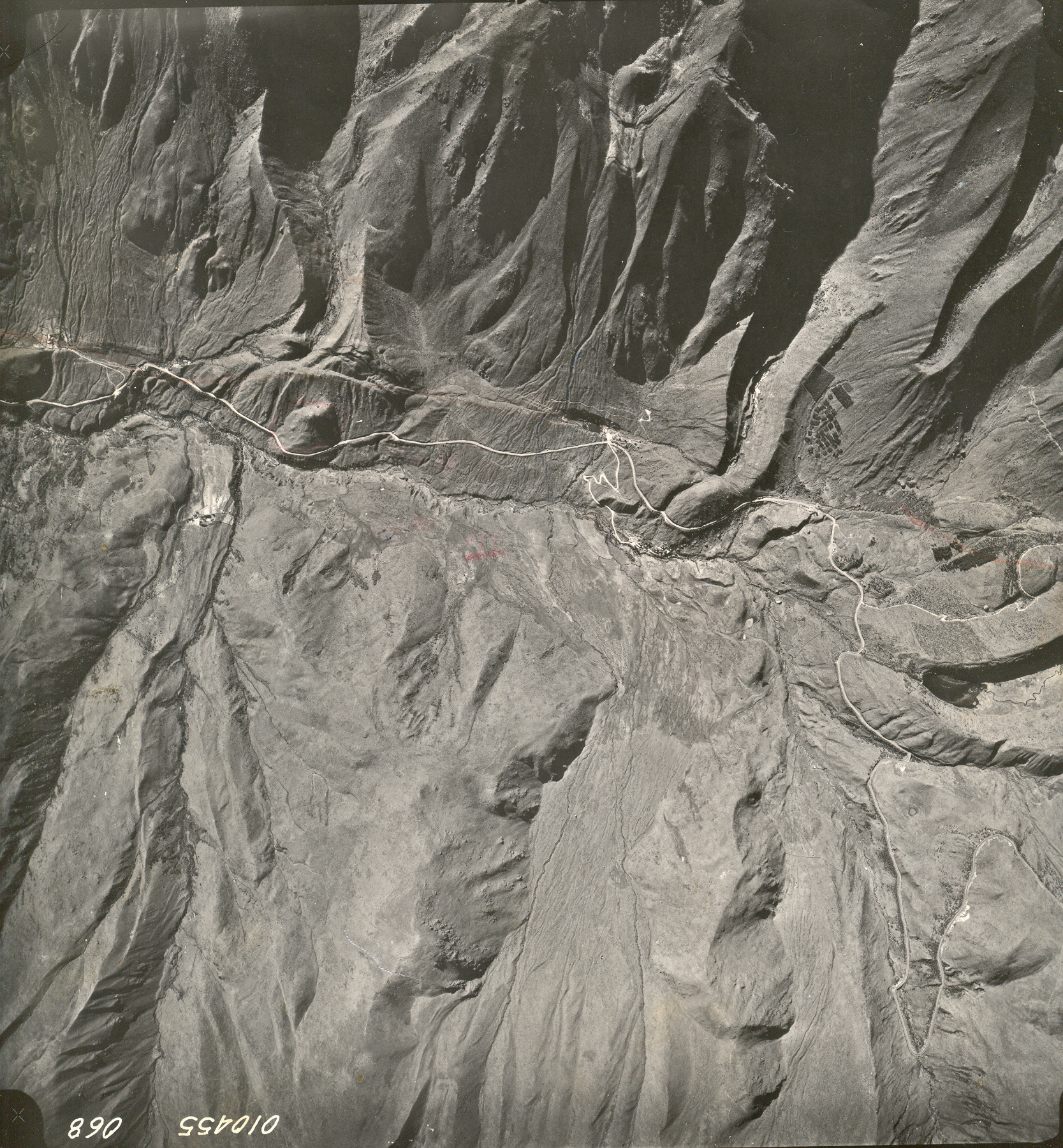 En la Sierra de Santo Domingo, Mérida, los espacios que hoy se ven vacíos estuvieron cubiertos por un glaciar de valle que descendió desde los 4.700 hasta los 3.300 metros de altitud.