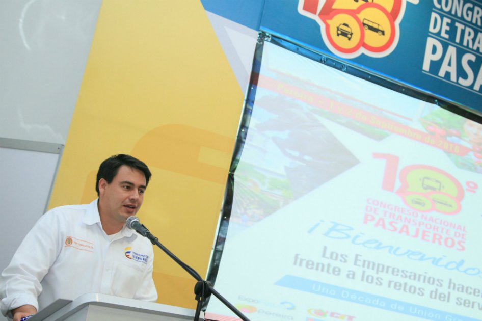 Mintransporte pide a empresarios del sector no dar «coimas»