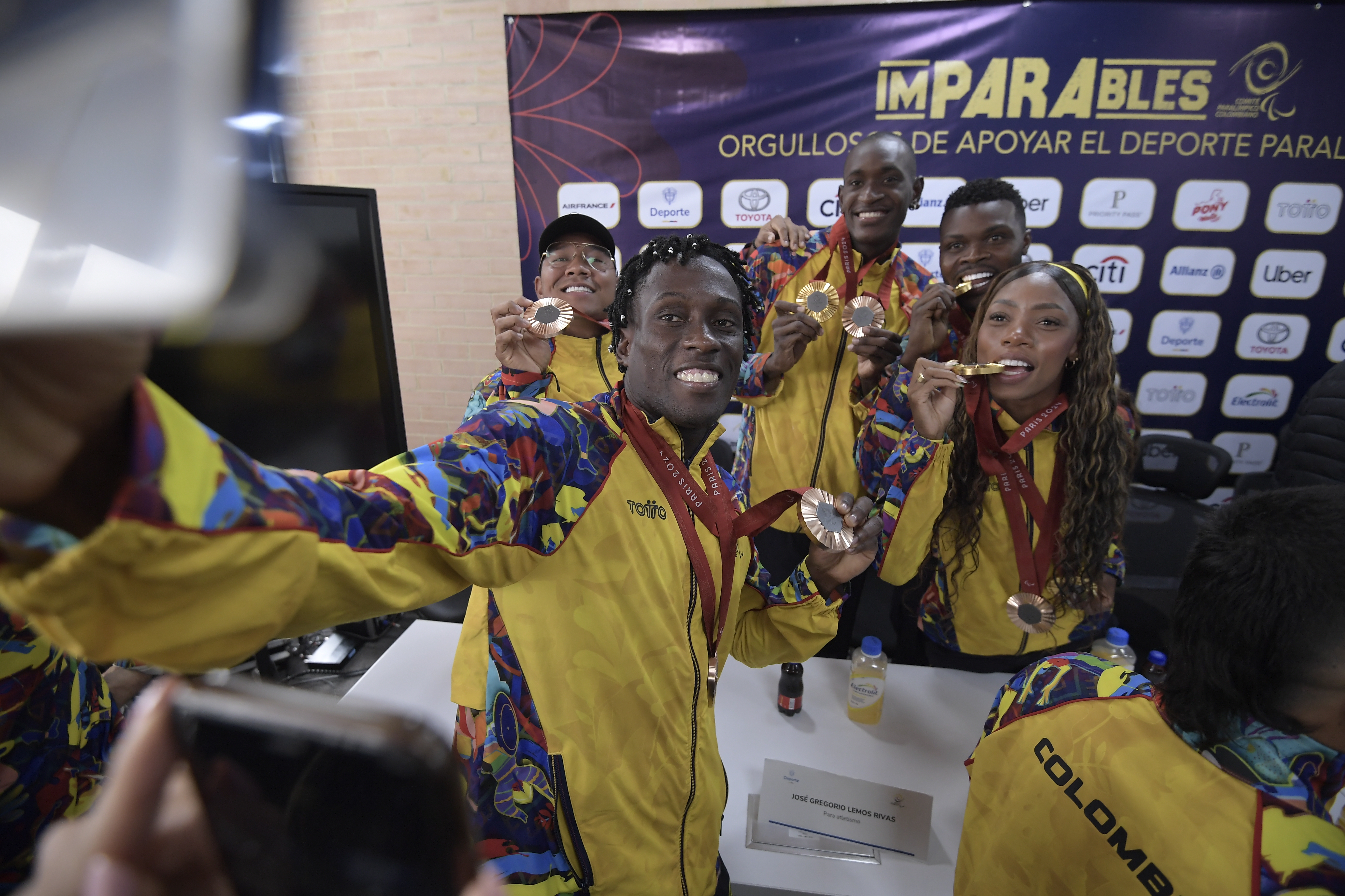 Colombia festejó a sus paralímpicos, pero planea reducirles el presupuesto en 2025