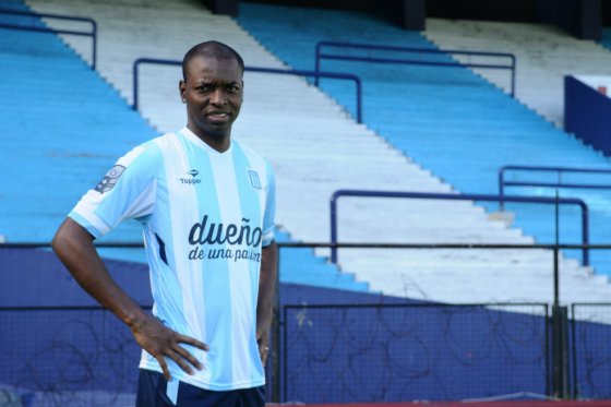 Wason Rentería informó que sufre un problema pulmonar y no debutará con Racing