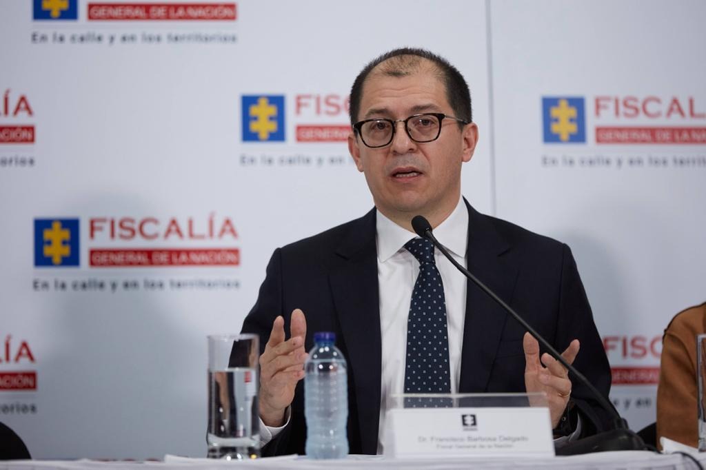 Exfiscal Barbosa se aparta de la carrera presidencial, pero más nombres se sumaron