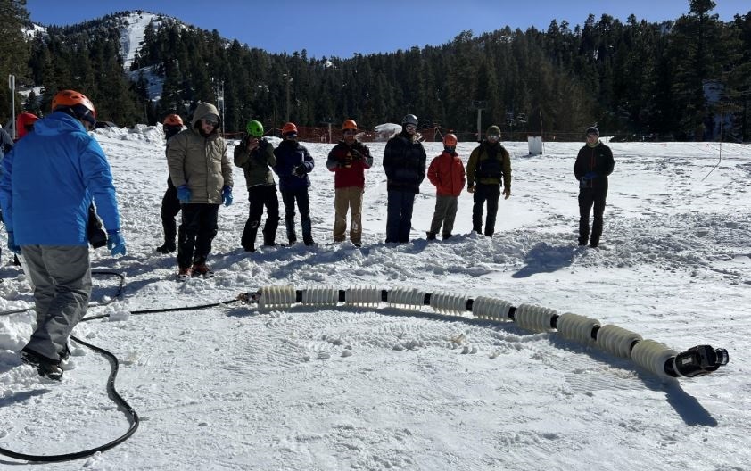 La NASA prepara un robot serpiente todoterreno para explorar otros mundos