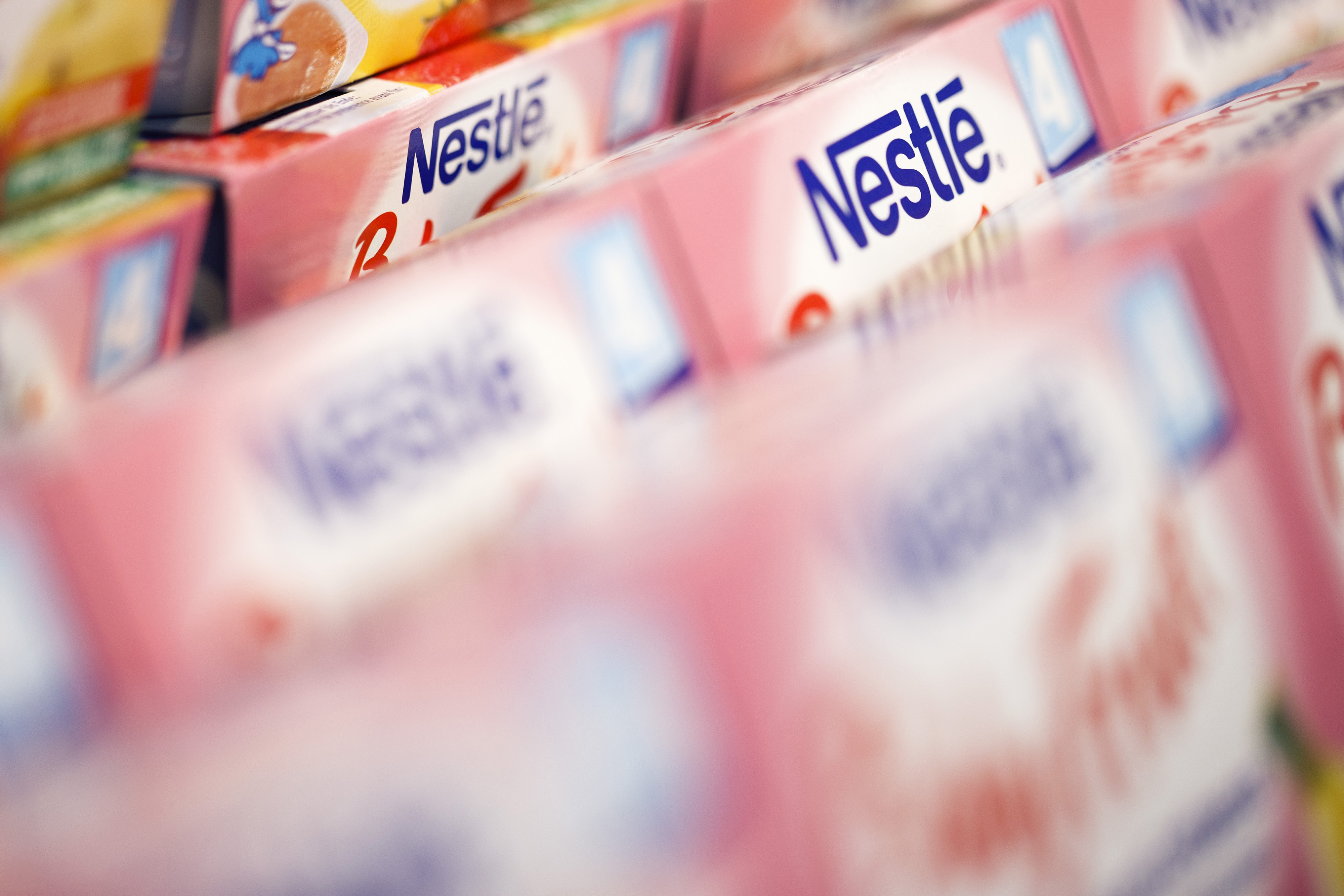 Nestlé va por el mercado vegano con hamburguesa sin carne