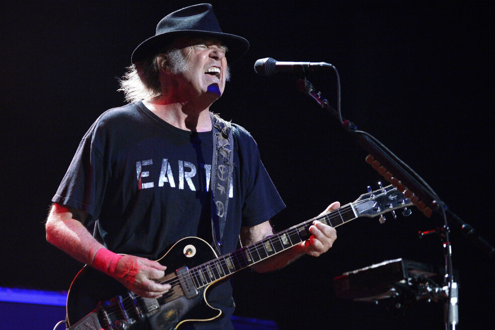 «Fireside Sessions»: la música online con la que Neil Young combate el aislamiento
