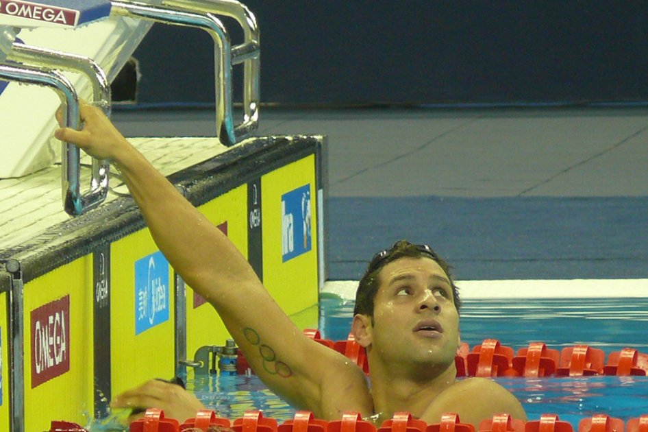 Ómar Pinzón, con el agua al cuello