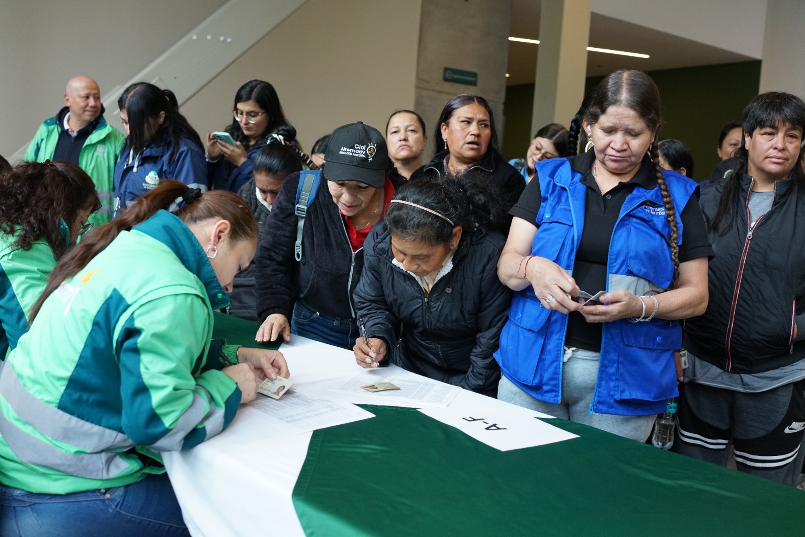 Mujeres recicladoras reciben formación y dignifican su labor con herramientas digitales