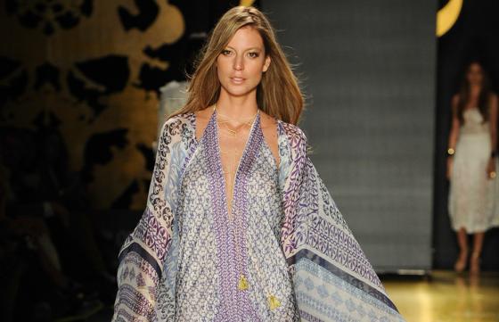 La diseñadora Renata Lozano presentó una colección elegante y sofisticada