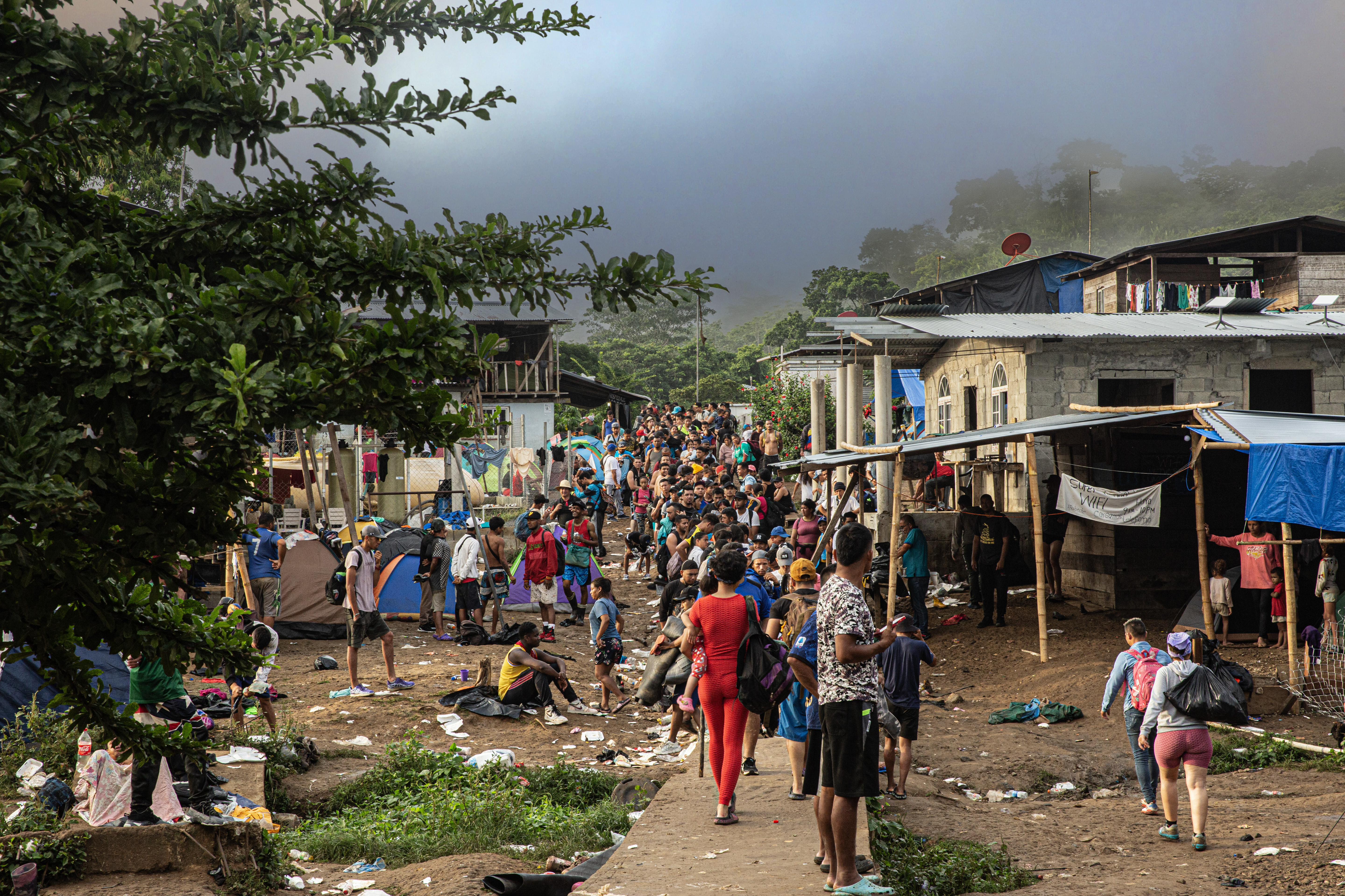 La comunidad indígena de Bajo Chiquito, en Panamá, es el primer punto al que llegan los migrantes luego de atravesar la selva.
