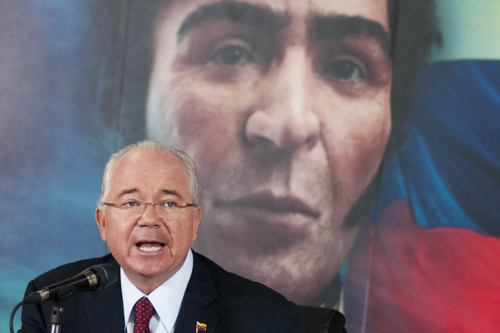 Temor por cese de pagos en Venezuela