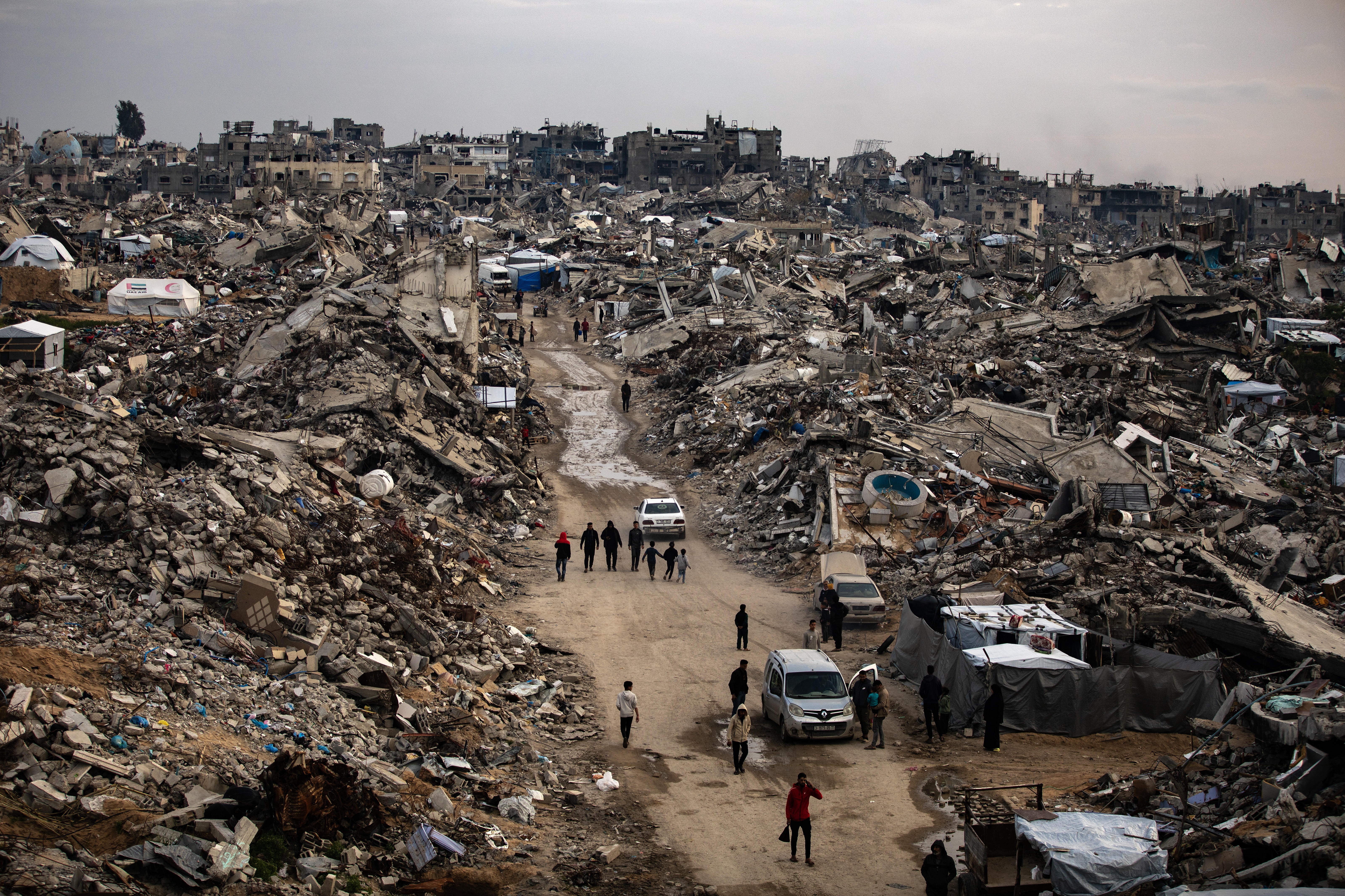 Israel le corta la energía a Gaza y ejerce más presión sobre la tregua con Hamás