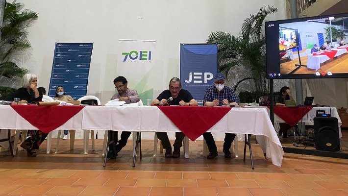 Exjefes de Farc asumen responsabilidad por secuestros tras imputación de la JEP