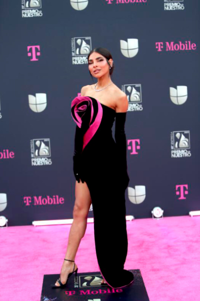 Premio Lo Nuestro 2023: así desfilaron los famosos por la alfombra magenta