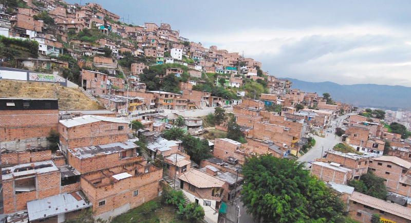 Intervención militar en la Comuna 13