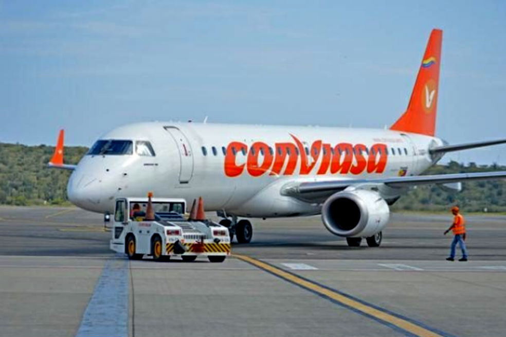 Aerolínea venezolana Conviasa cancela operaciones hacia Colombia