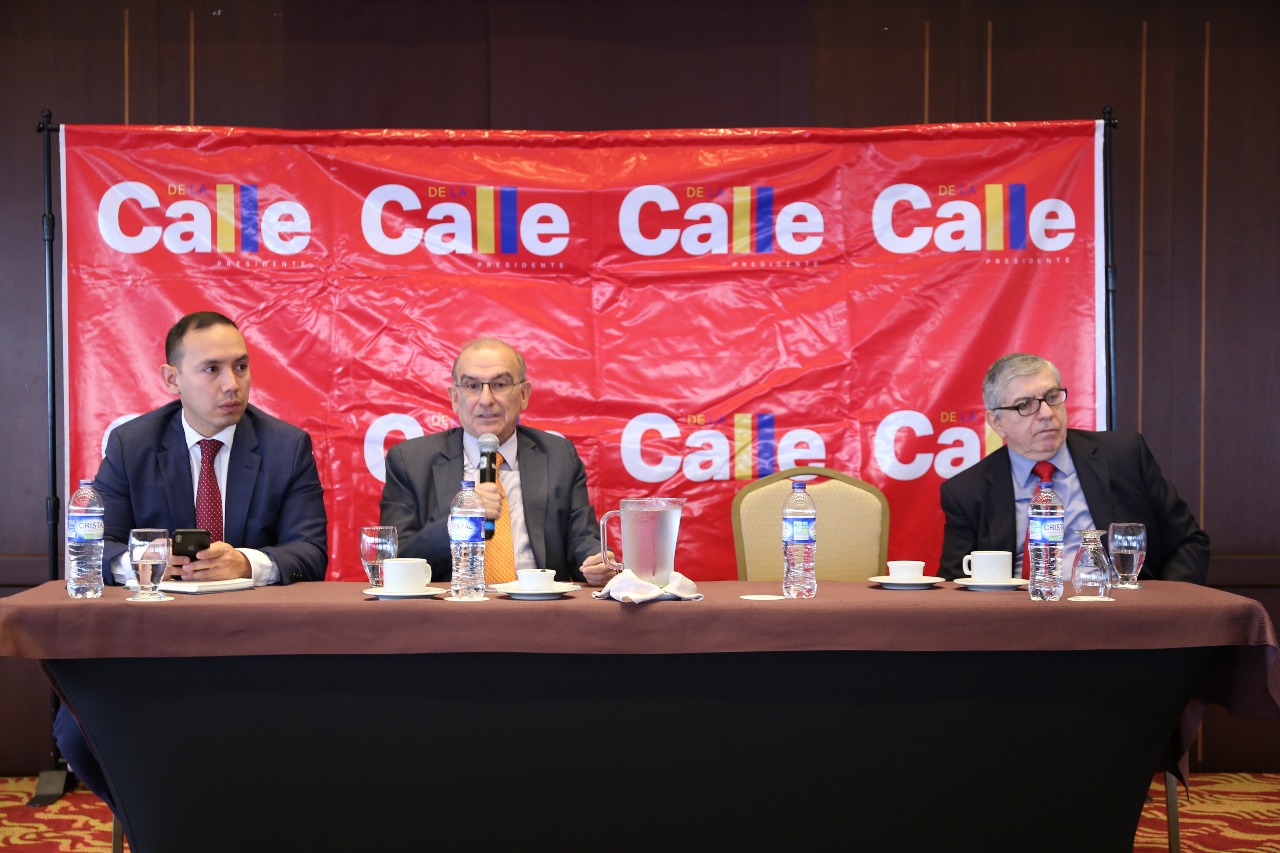 Bancada liberal le apuesta a De la Calle de cara a la primera vuelta presidencial