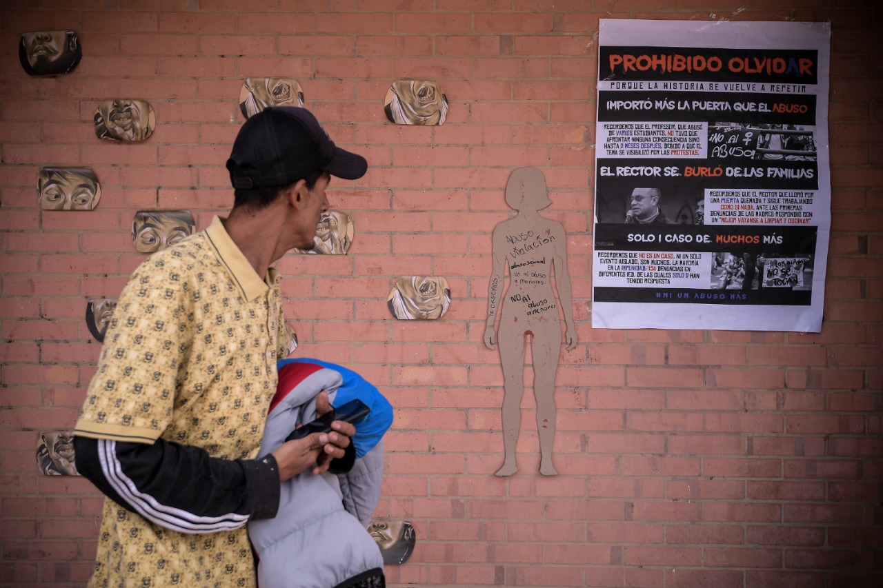 Vale la pena recordar también que en dicha institución el 23 de marzo diferentes manifestantes afectaron la infraestructura quebrando algunos vidrios e incluso propagando un incendio, en rechazo a un presunto caso de abuso sexual que sufrió un menor de cinco años dentro del plantel educativo.