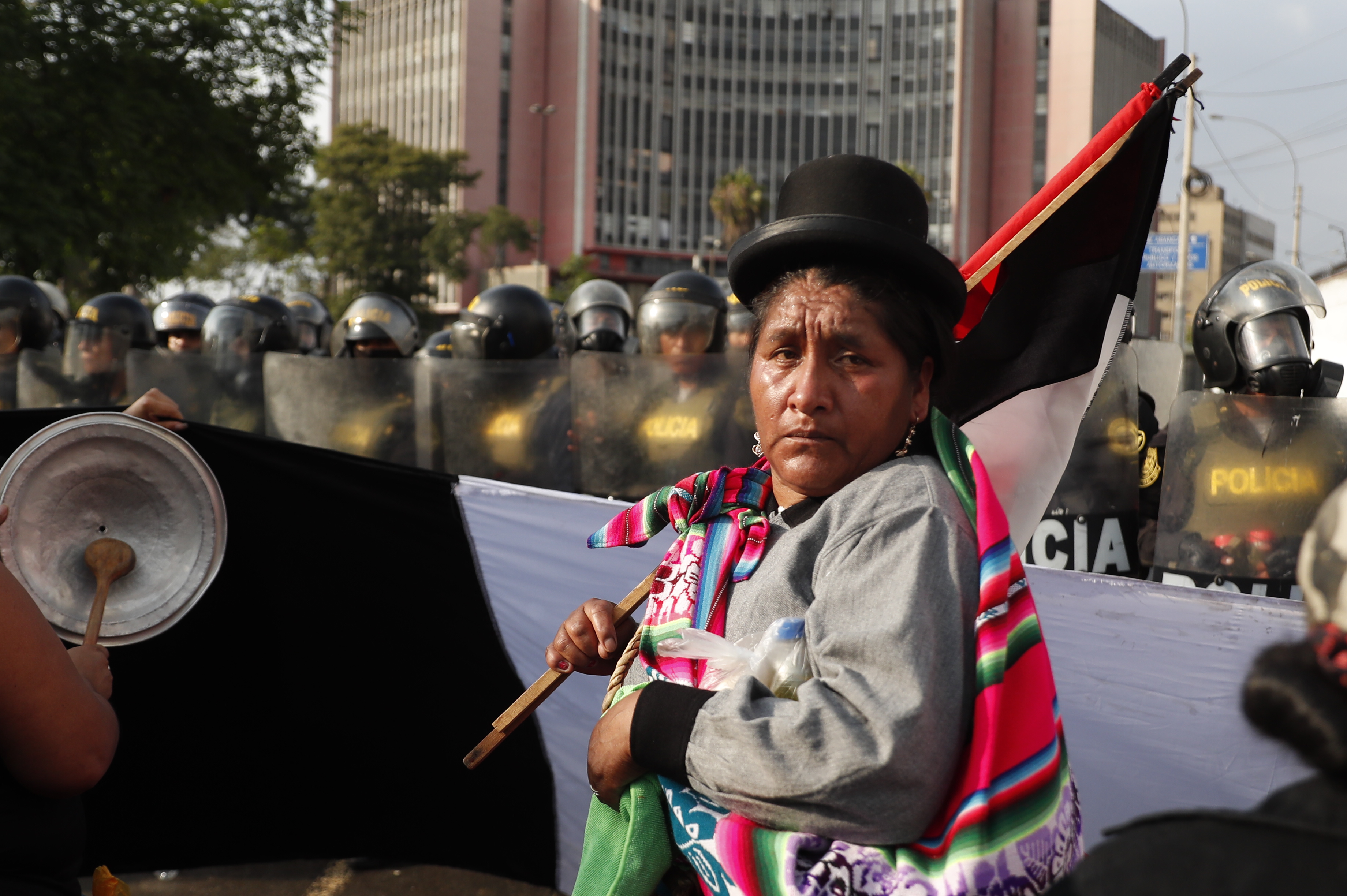 Perú y su laberinto, entre la urgencia de elecciones y una asamblea constituyente