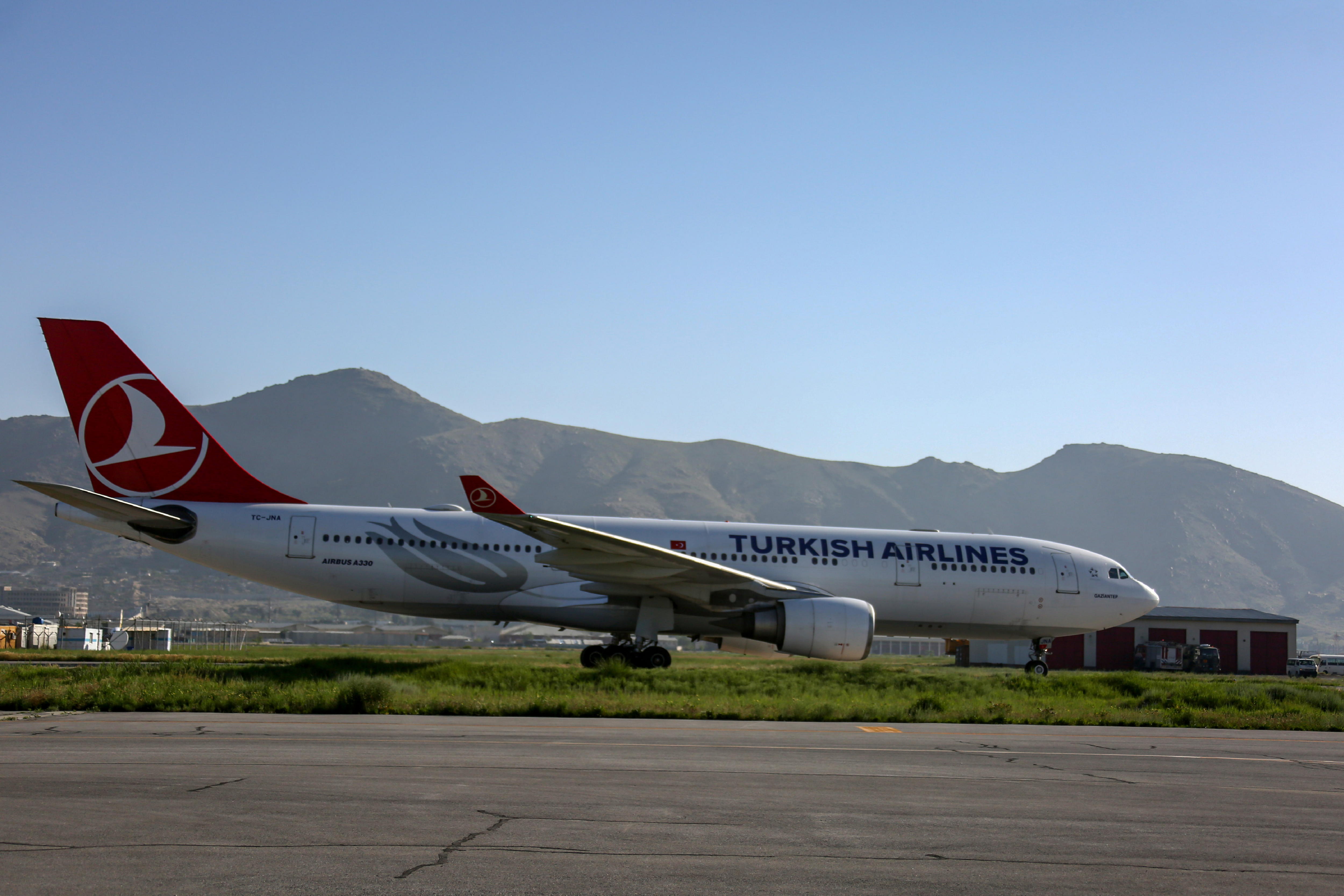 Un avión de Turkish Airlines aterrizó de emergencia en Barcelona por una amenaza de bomba