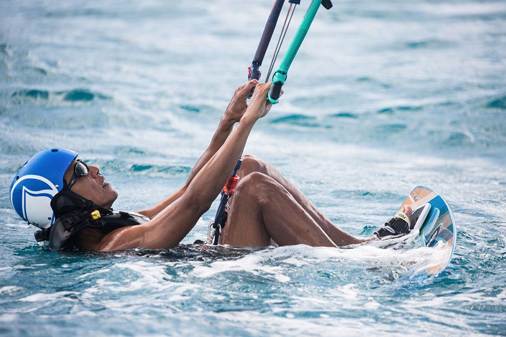 Barack Obama vuelve a practicar deportes náuticos