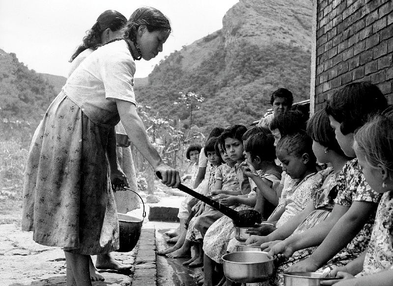 Niños desplazados de la Guerra de Villarrica en el Amparo de Niños Ciudad Infantil. /Jorge Sánchez - El Espectador