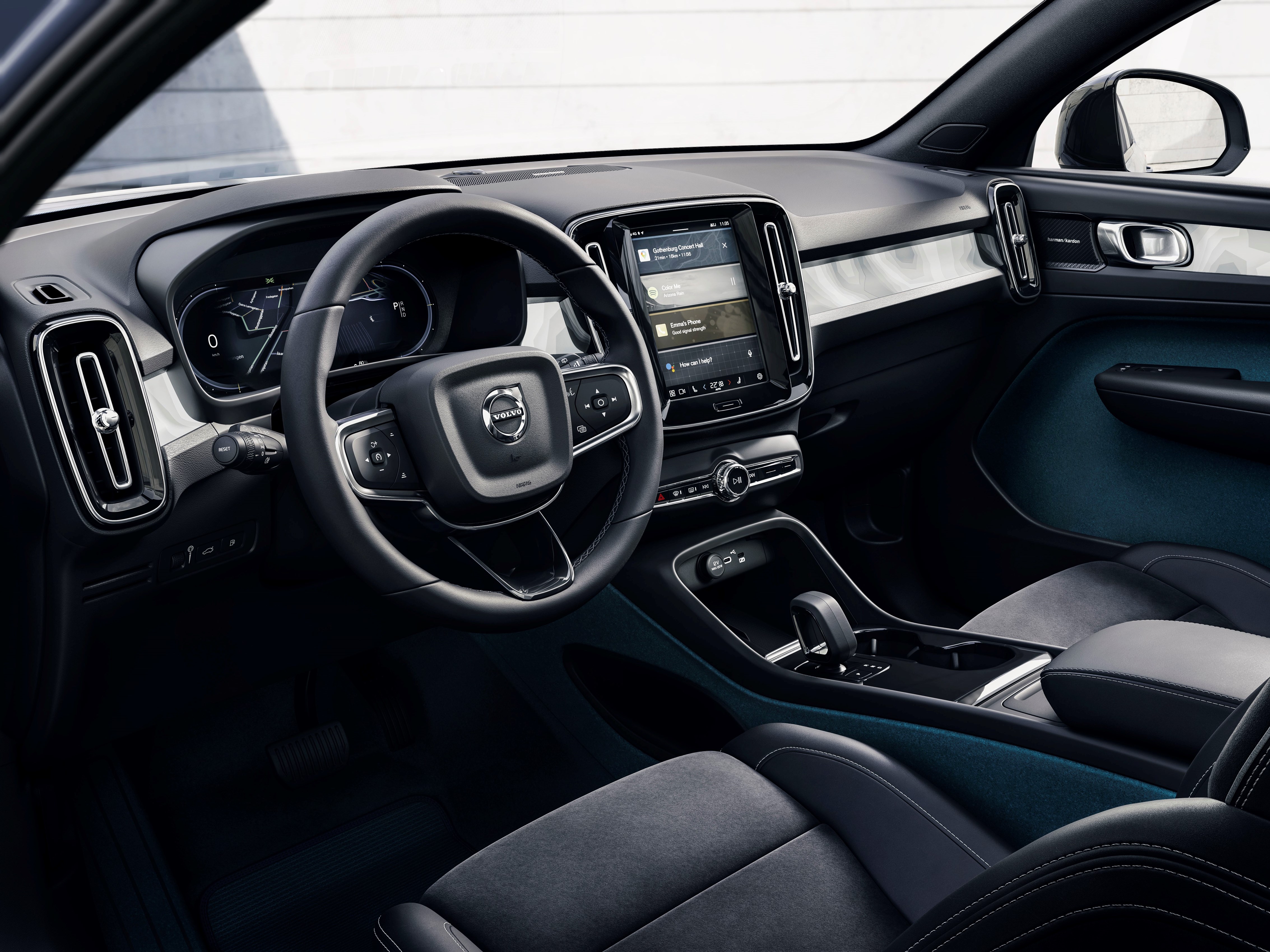 C40 Recharge Interior