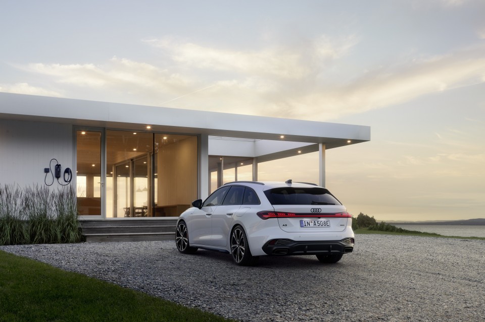 Audi A5 e-Hybrid: el nuevo enchufable con 110 km de autonomía eléctrica