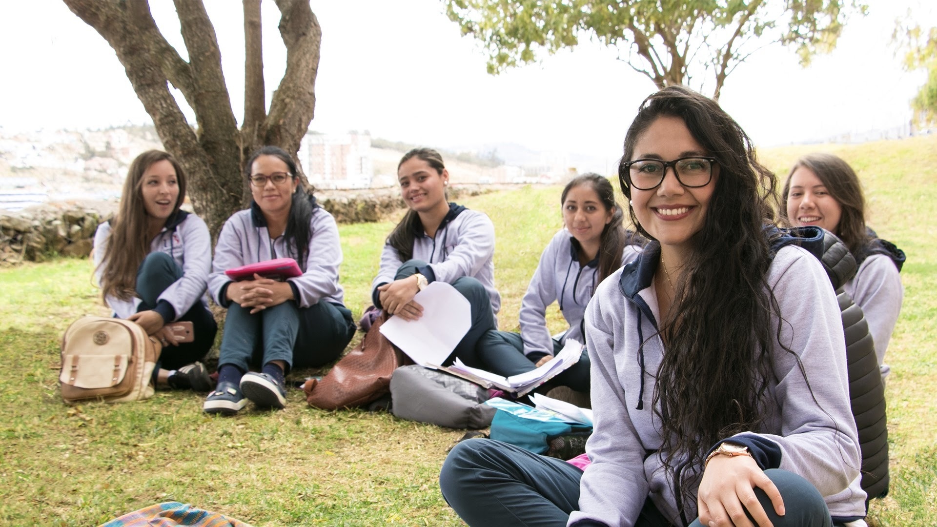En la Universidad de Boyacá se destacan los 586 convenios nacionales con instituciones de educación básica, media, hospitales, gobiernos locales, empresas de la región y universidades nacionales.