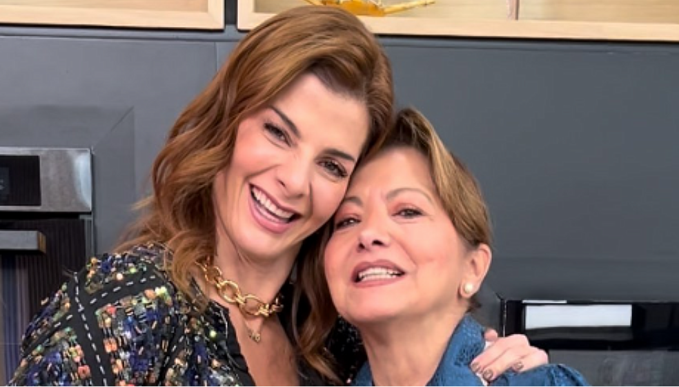  Carolina Cruz y su mamá (Imagen tomada de IG Carolina Cruz)