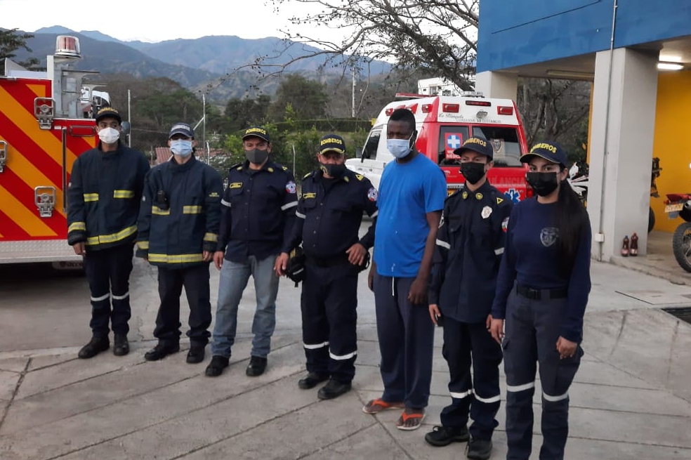 Buscan a familia chocoana que cayó al río Cauca en Betulia, Antioquia