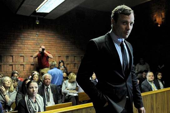 Pistorius sabrá este jueves si vuelve a la cárcel