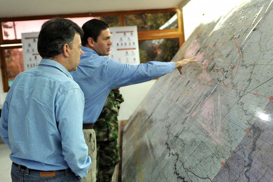 Seguirá la ofensiva militar pese a tregua de Farc