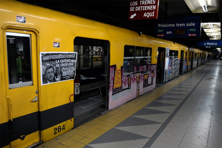 Sigue caos de tránsito en Buenos Aires por huelga en metro que lleva 5 días