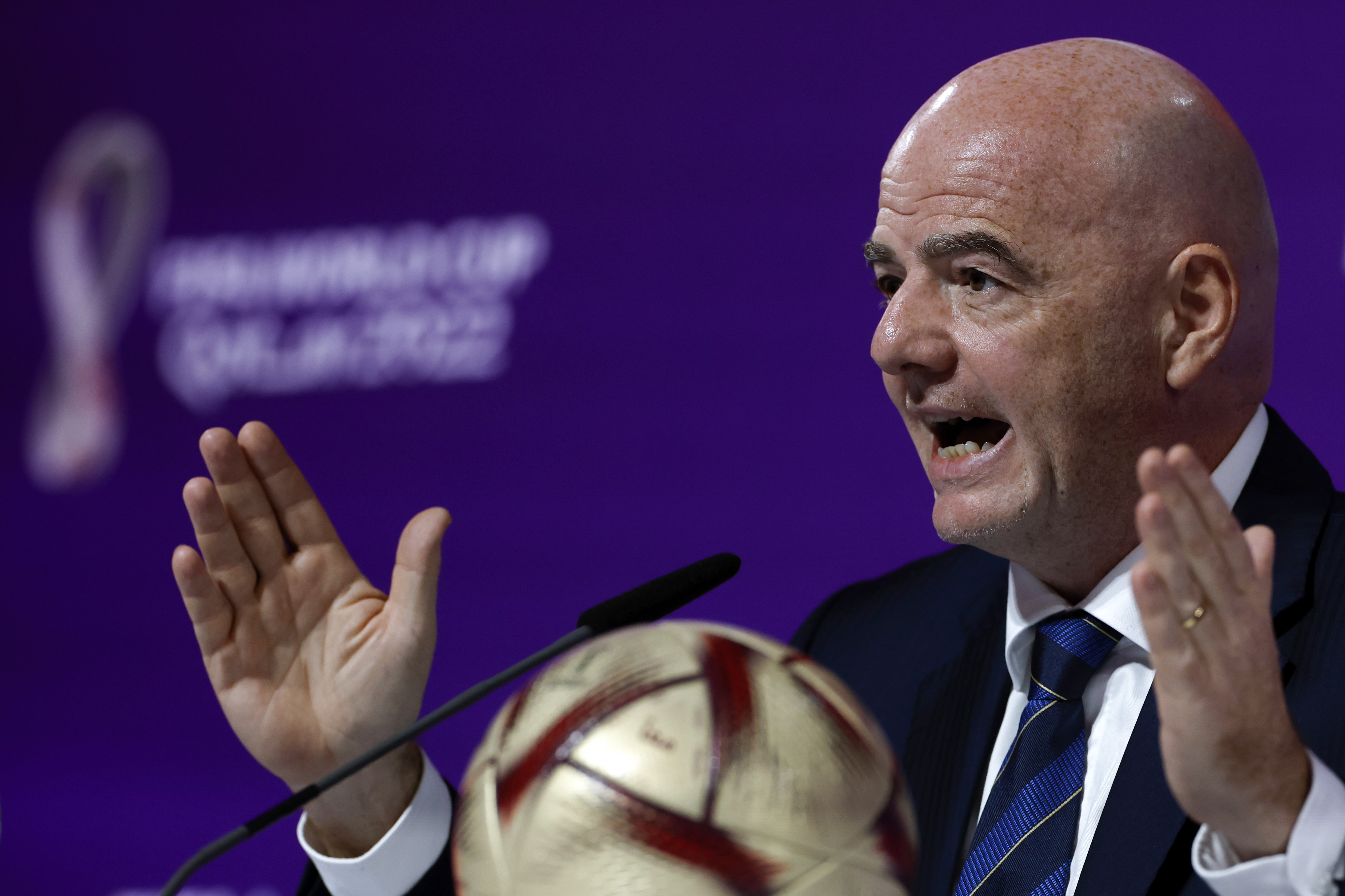 La FIFA amenaza con privar al público europeo del Mundial femenino