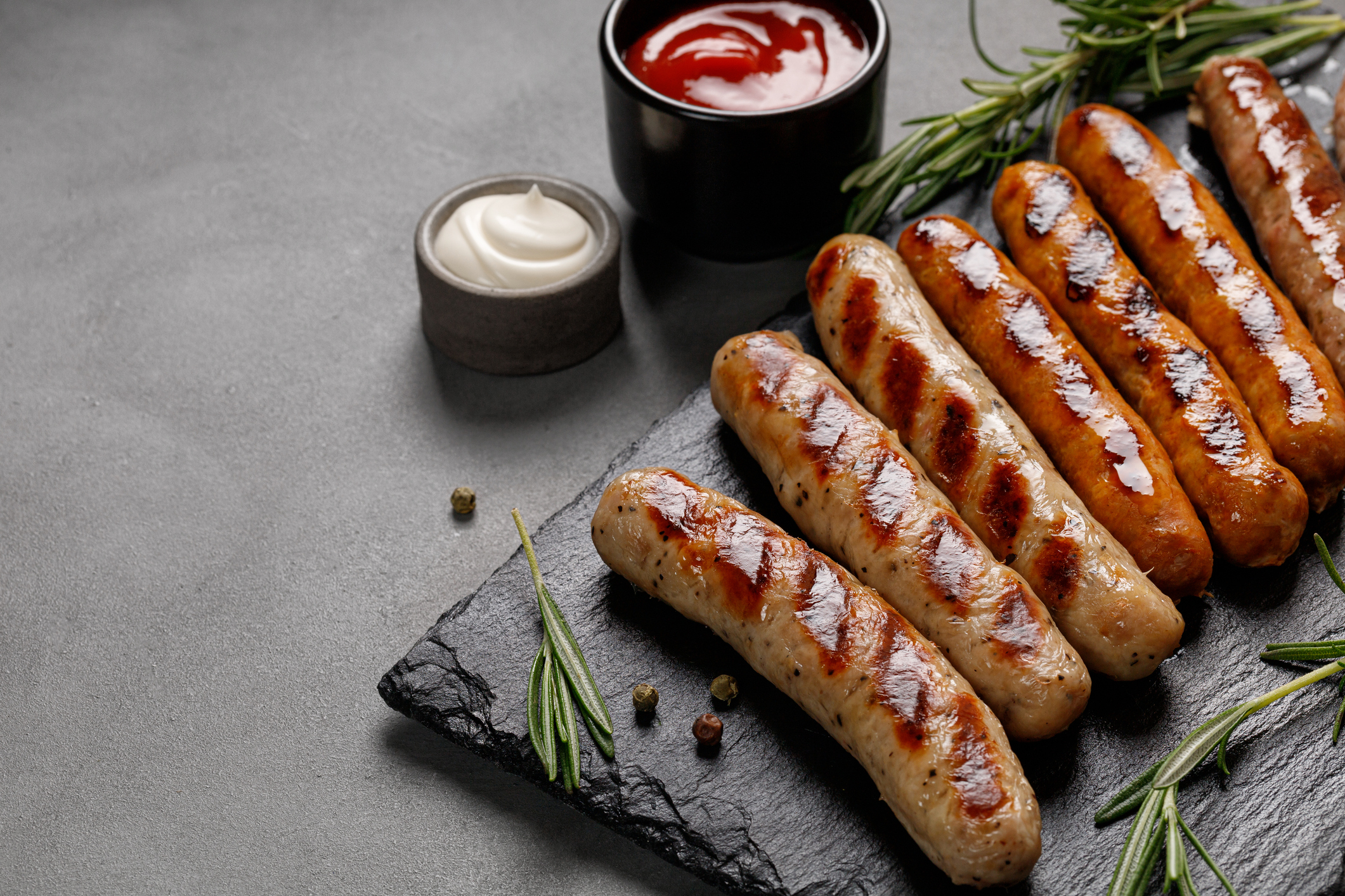Receta tradicional para hacer chorizos caseros ahumados