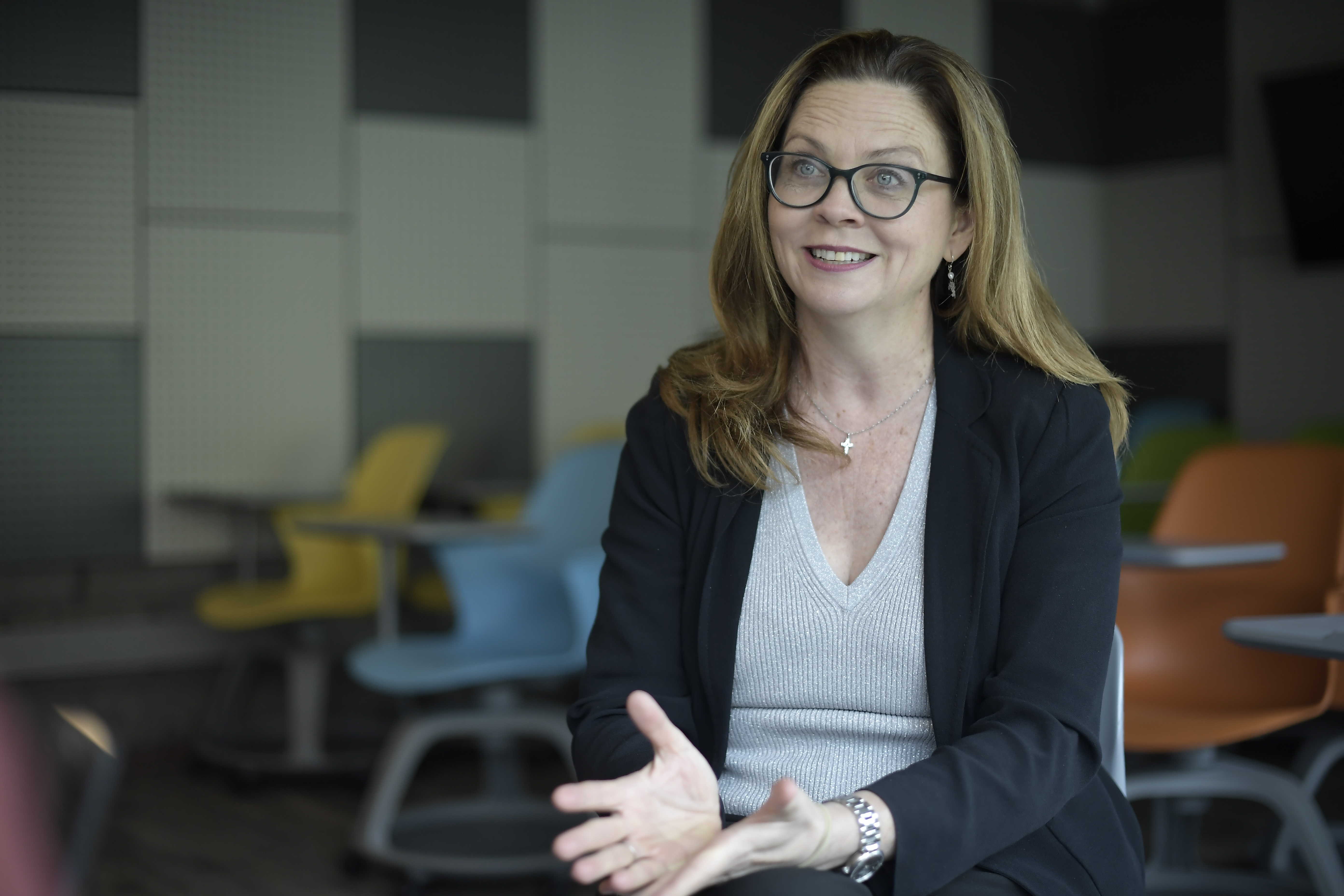 Exfiscal federal de Estados Unidos y primera presidenta laica de la Universidad jesuita Fordham, en entrevista