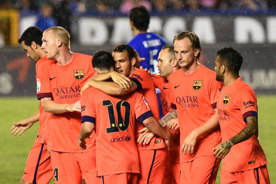Barcelona goleó 5-0 al Levante y continúa como líder de la liga española