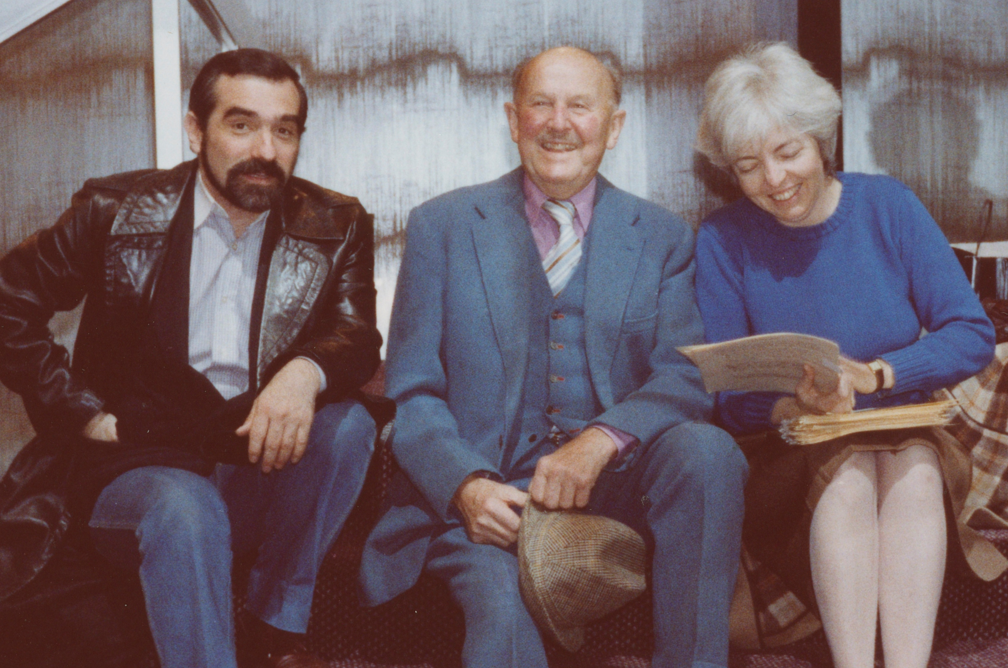 Martin Scorsese, Michael Powell y Thelma Schoonmaker en el set de "El rey de la comedia" (1981).