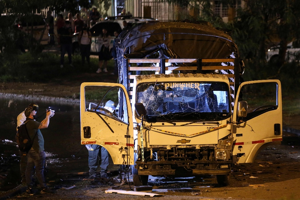Imágenes del atentado del Eln que dejó 13 policías heridos en Cali