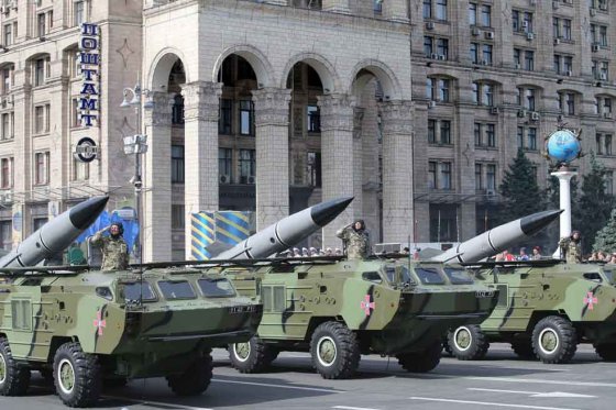 El mundo gastó menos en guerra durante 2014