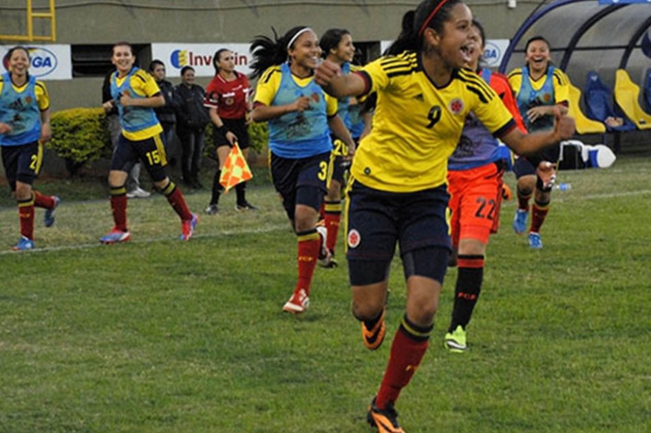 Colombia ganó y clasificó a las finales del Suramericano femenino
