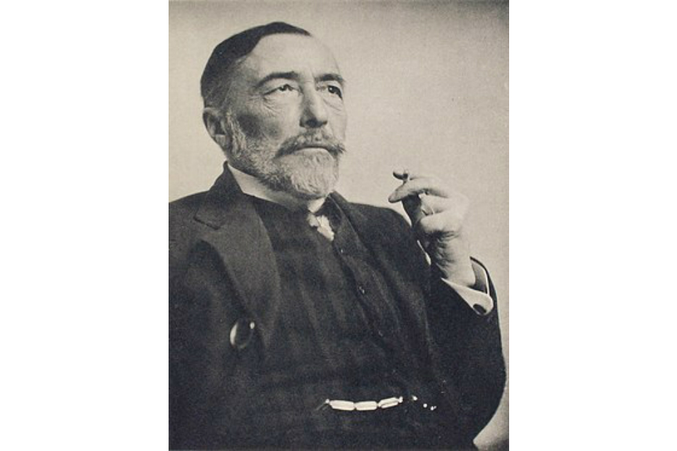 “El corazón de las tinieblas” de Joseph Conrad: poder sin límites (La novela y el mundo)