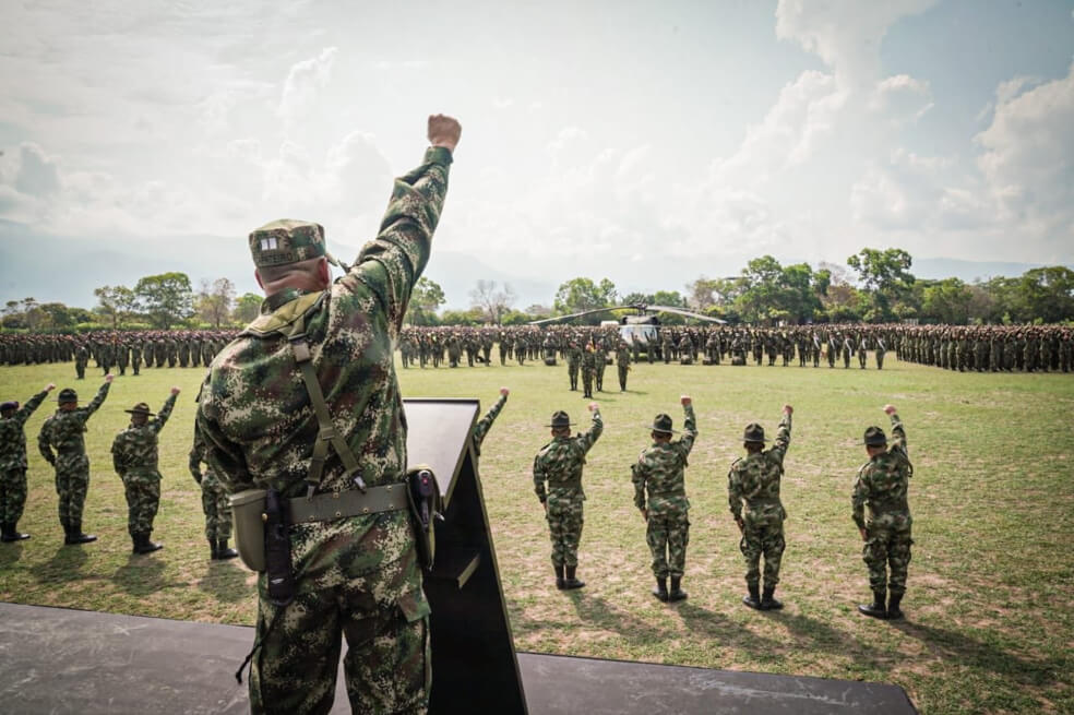 Ejército incluye a periodistas y organizaciones en lista llamada «Oposición» y luego se disculpa