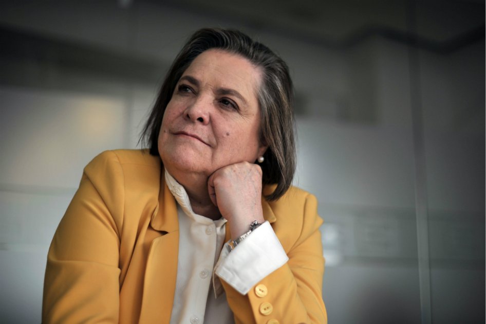 Clara López prepara terreno para su regreso a la arena electoral