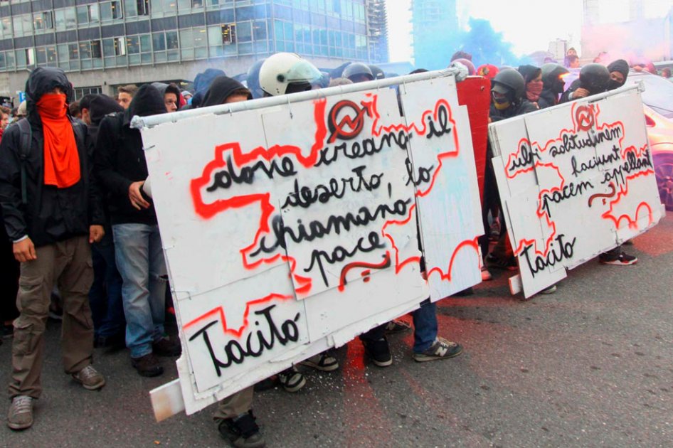 Estudiantes italianos protestan contra los recortes de Monti