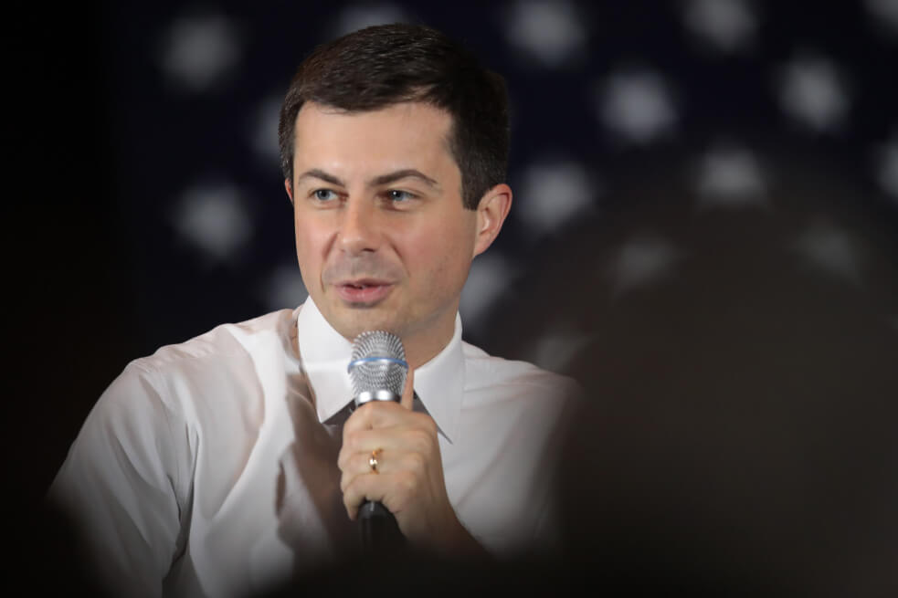 El Espectador le explica: ¿Quién es Pete Buttigieg, exmilitar, gay y sorpresa política en EE. UU.?