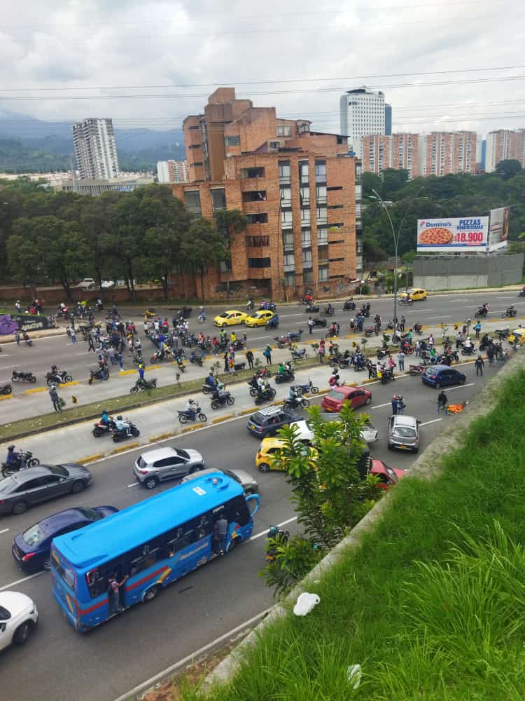 Disturbios en Bucaramanga por motociclista que murió en accidente